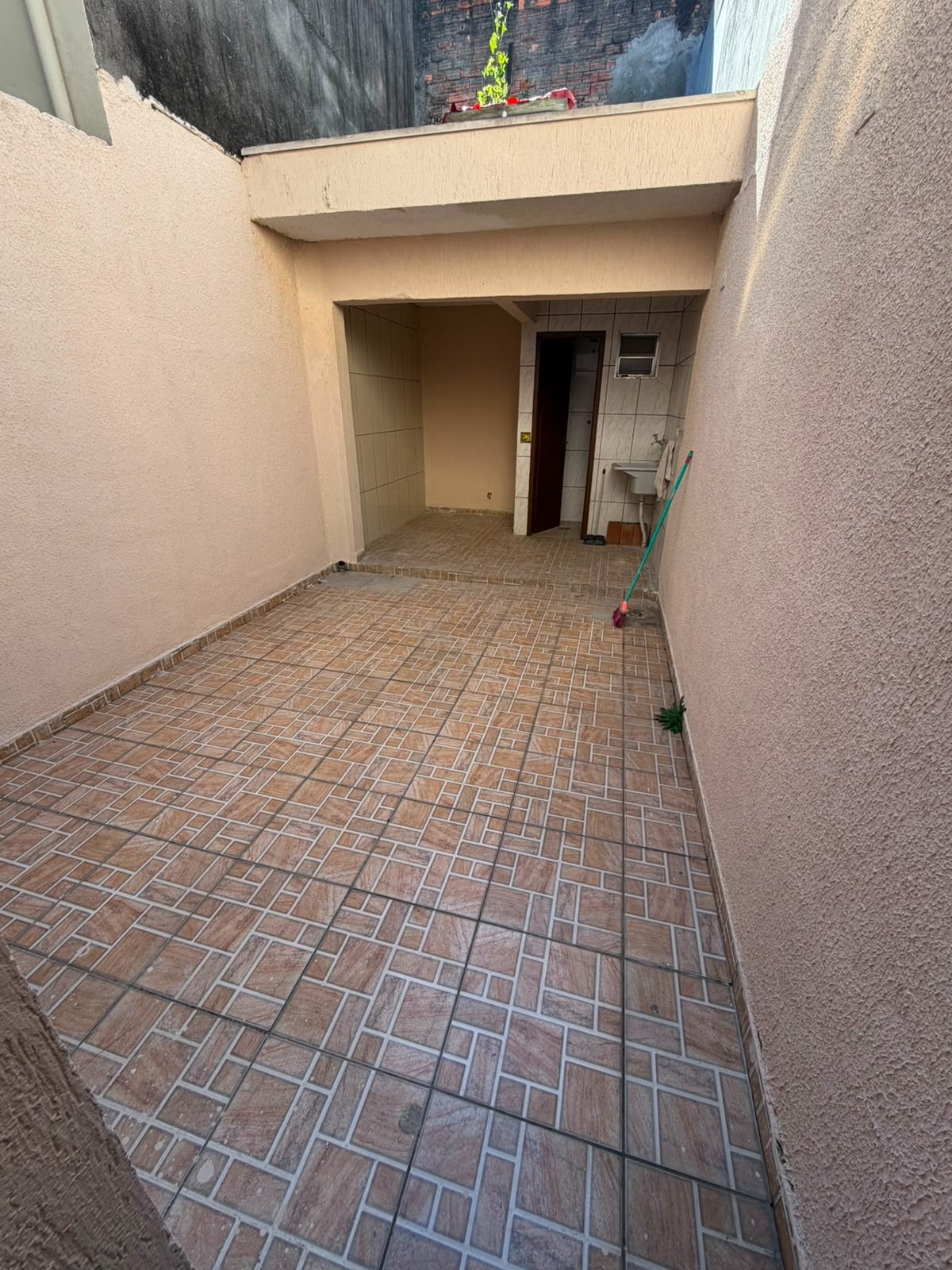 RUA MATEUS LOURENÇO DE CARAVALHO, 422 6